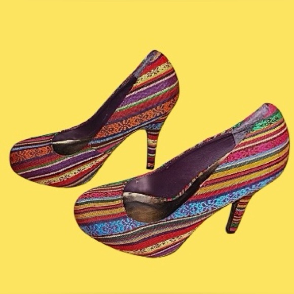 🔥TORTA CALIENTE! WOVEN PUMPS! SUPER HOT! 🔥🔥  MULTIPLE COLOR- MATCH ANY FIT!🔥 - Picture 1 of 16